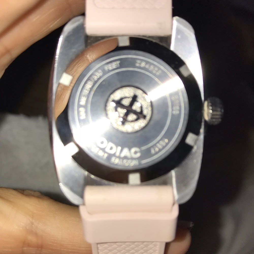 Zodiac Pink Rhinestone face - Picture 3 of 3